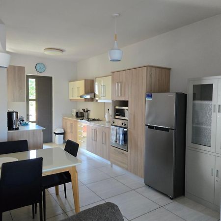 Modern And Cosy Condo: Westwood Apartments Flic-en-Flacq Екстериор снимка