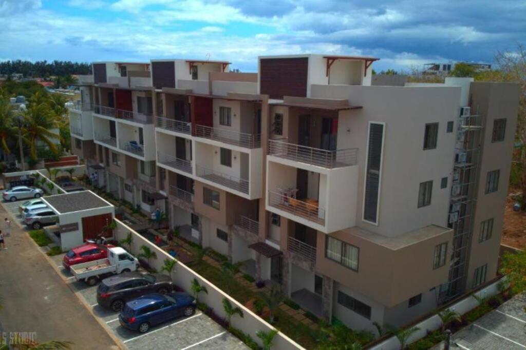 Modern And Cosy Condo: Westwood Apartments Flic-en-Flacq Екстериор снимка