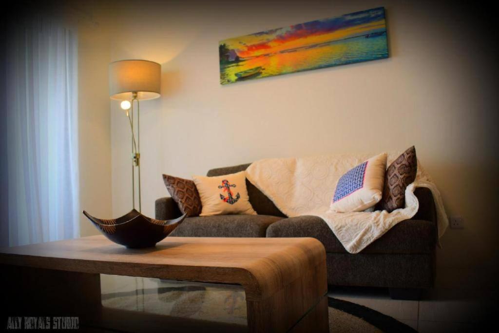 Modern And Cosy Condo: Westwood Apartments Flic-en-Flacq Екстериор снимка