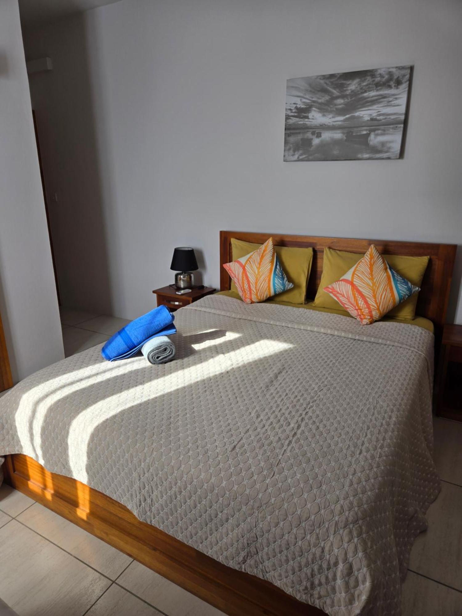Modern And Cosy Condo: Westwood Apartments Flic-en-Flacq Екстериор снимка