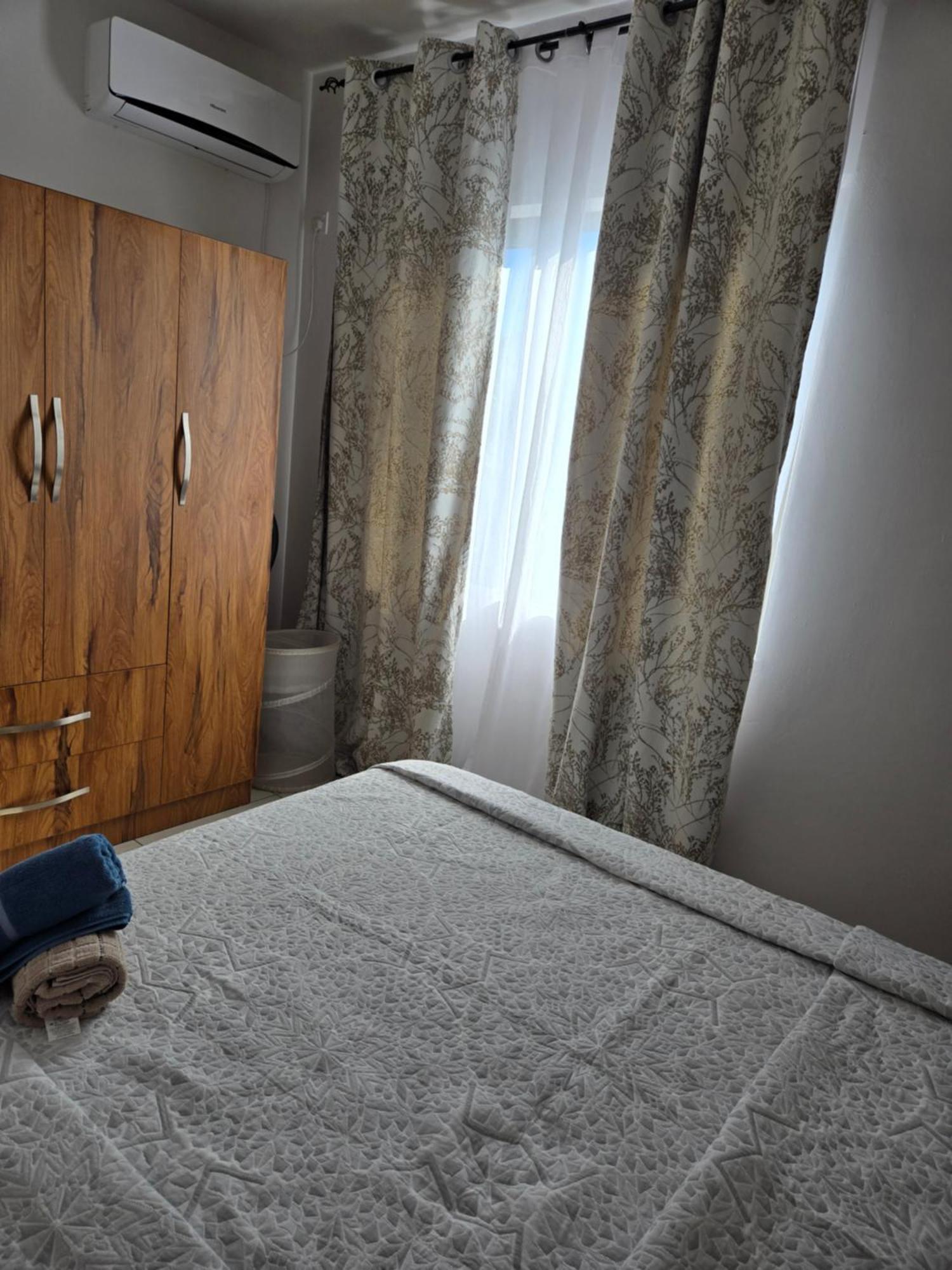 Modern And Cosy Condo: Westwood Apartments Flic-en-Flacq Екстериор снимка